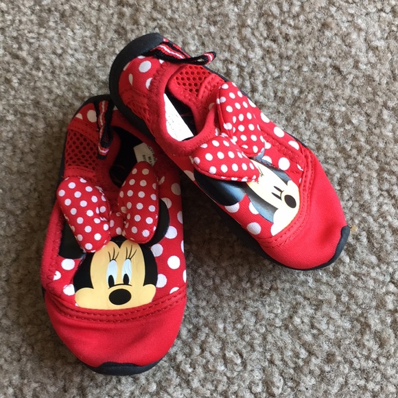minnie mouse water shoes